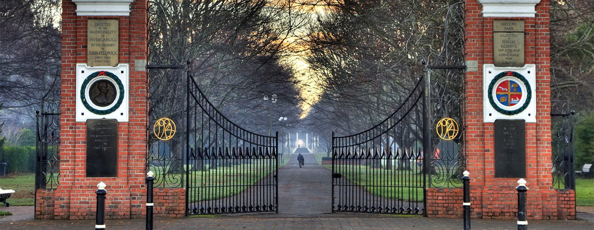 Queens Park entrance